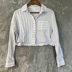AEROPOSTALE Cropped Long Sleeve MEDIUM Two Tone Beach Pattern Blue/White Stripes